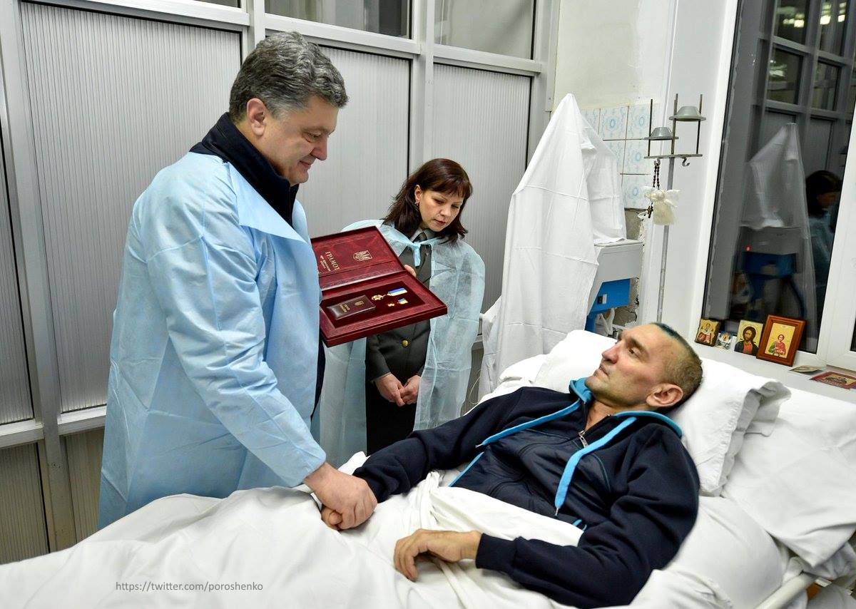Петро Порошенко вручив Ігорю Гордійчуку Зірку Героя України