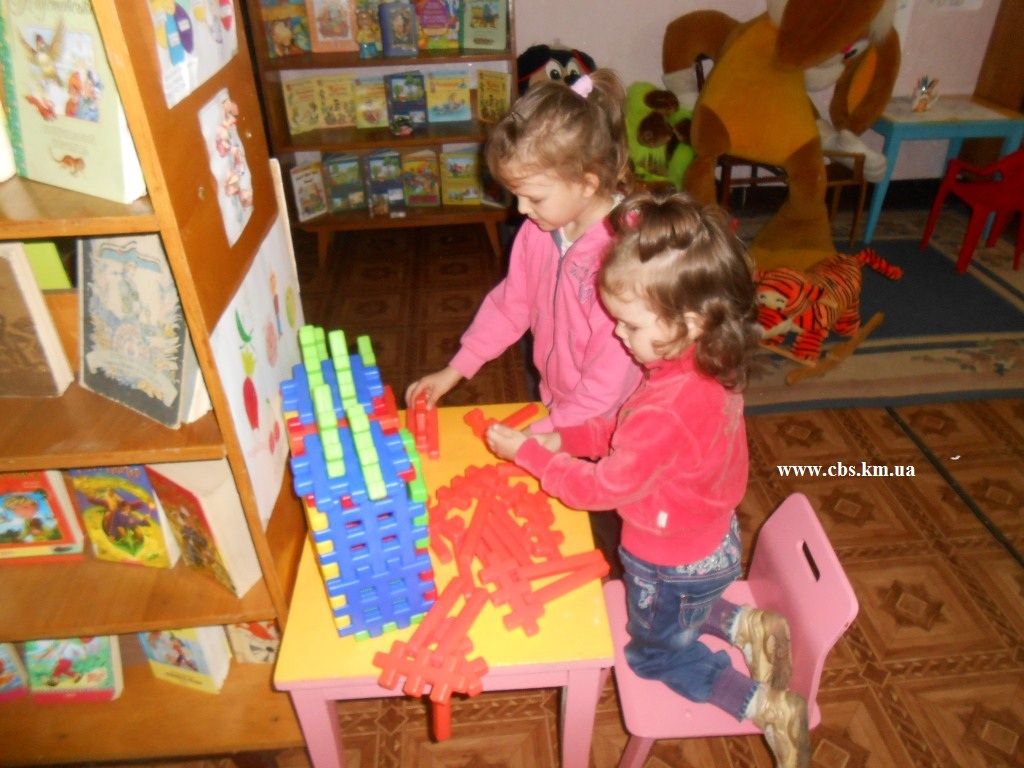 Свято-розвага «Райдужне книжкове літо» у бібліотеці-філії №12
