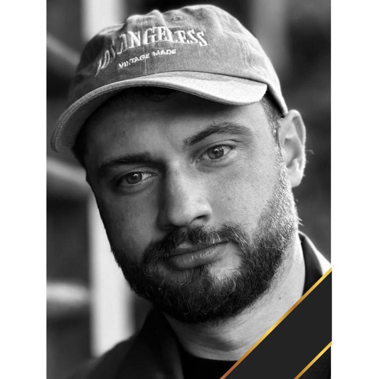 Артем Молдован